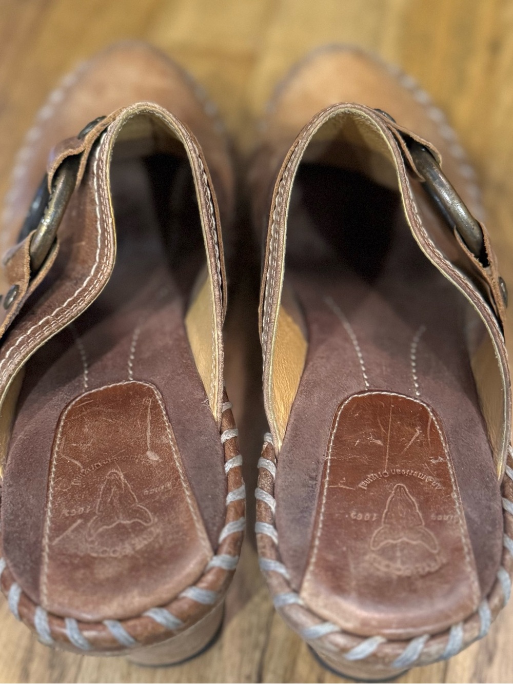 Size 7.5 Vintage Frye Brown Leather Buckled Clogs - Picture 5 of 7